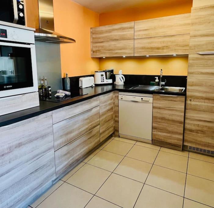 "Clavel 26" Joli T2 En Duplex A 3 Min Des Halles Sète Zewnętrze zdjęcie